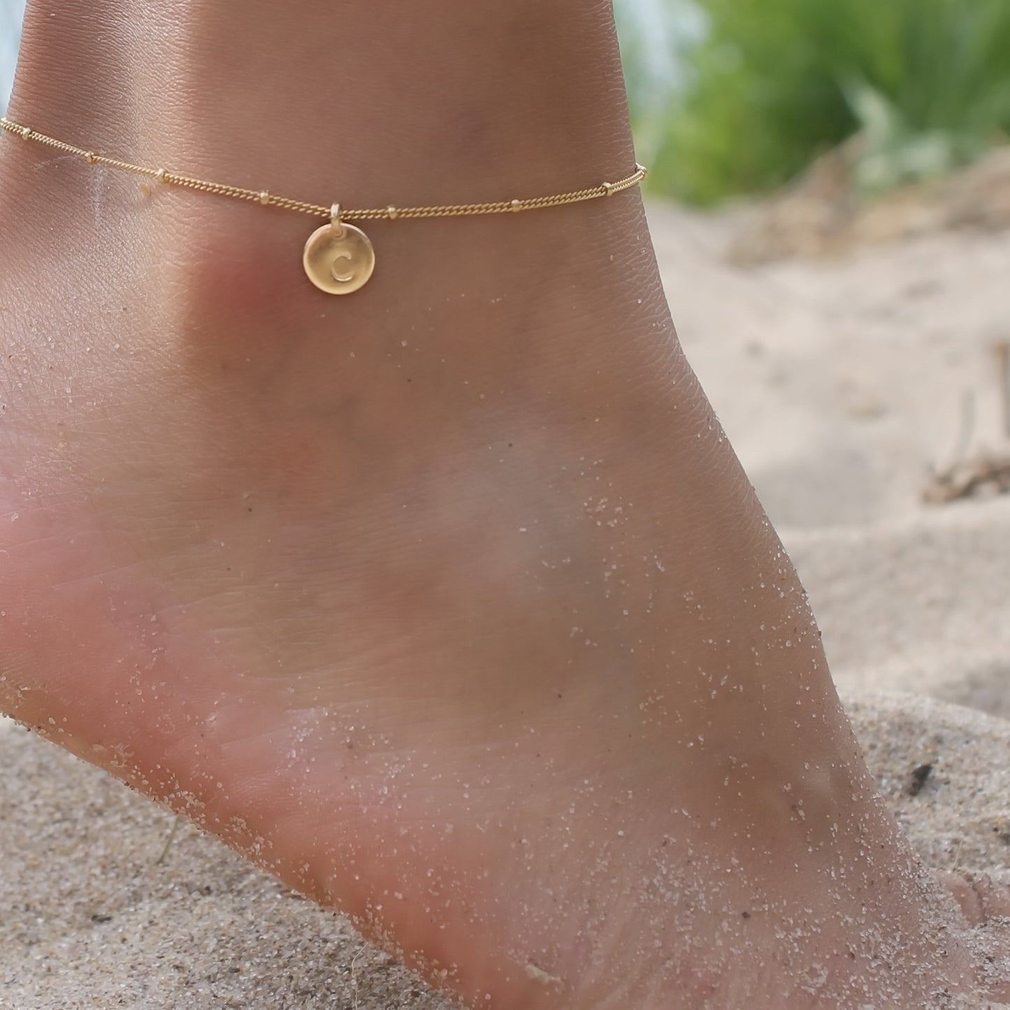 Initial Disc Satellite Anklet • B286